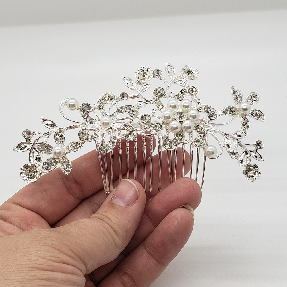 Rhinestone and Pearl Glam Wedding Hair Comb